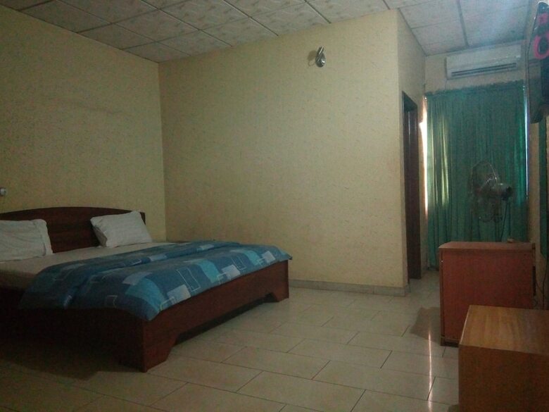 Hotel Cunic Suites