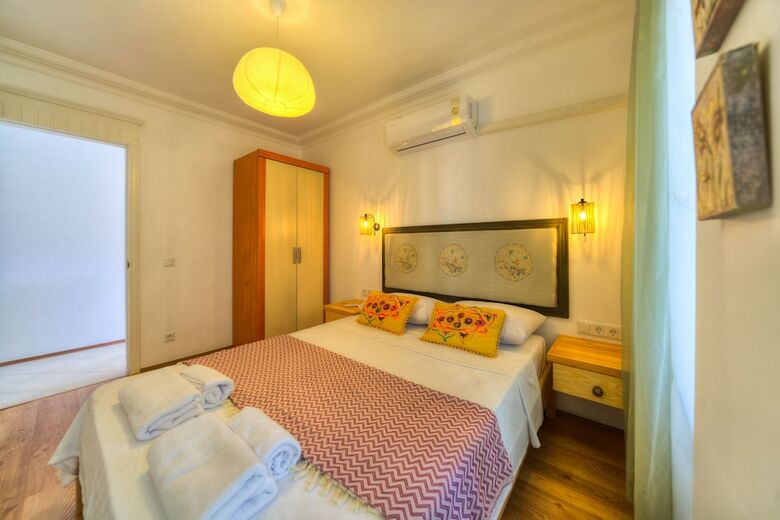 Luna Apartment