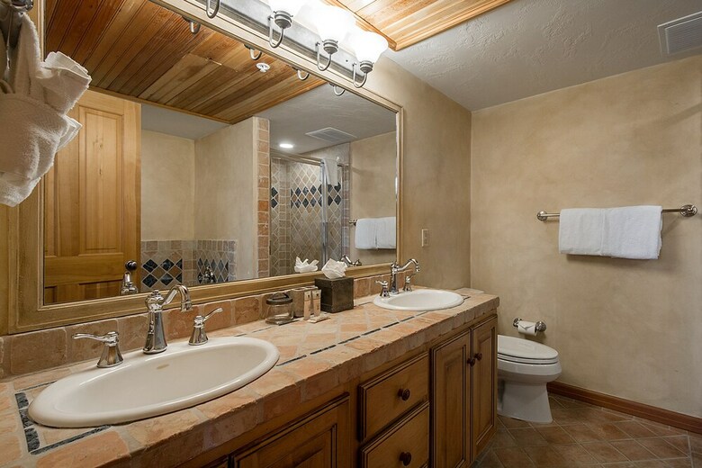 The Caledonian By All Seasons Resort Lodging
