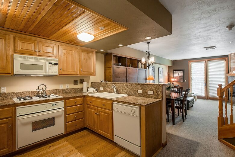 The Caledonian By All Seasons Resort Lodging