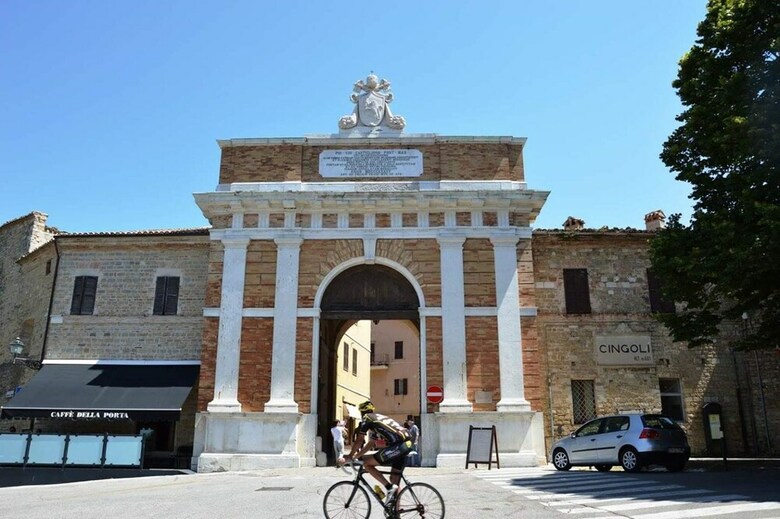 House With 2 Bedrooms In Cingoli, With Wifi