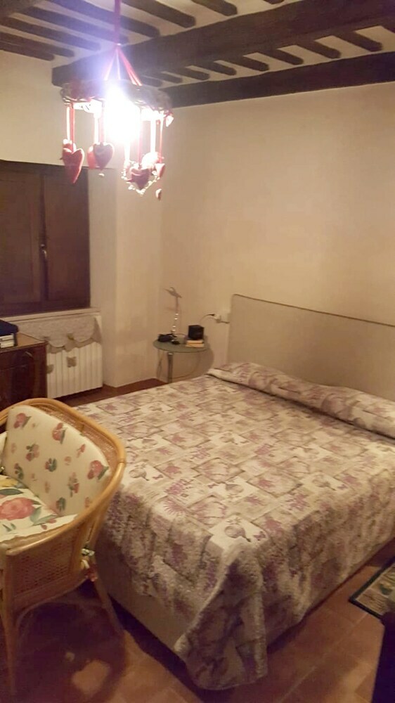 House With 2 Bedrooms In Cingoli, With Wifi