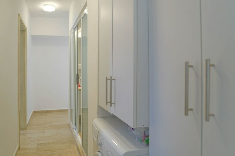 Mona Apartment