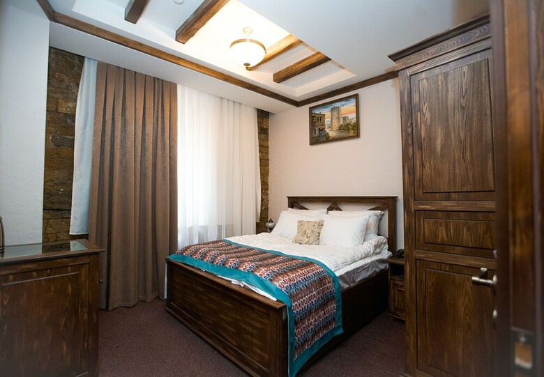 Maajid Hotel