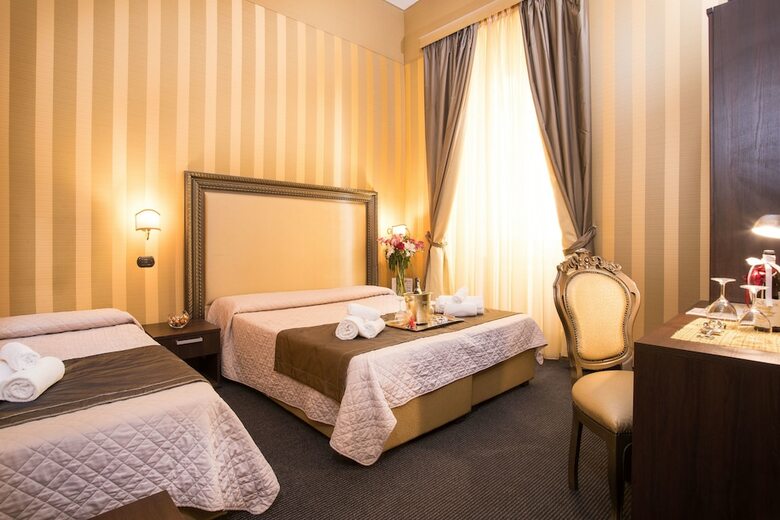 Nice Rome Holiday