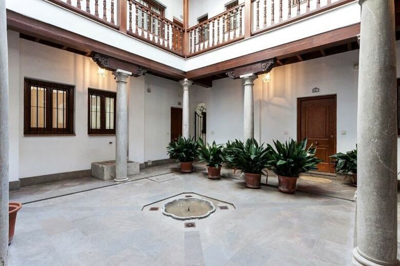 Apartamento De Lujo En Antiguo Convento