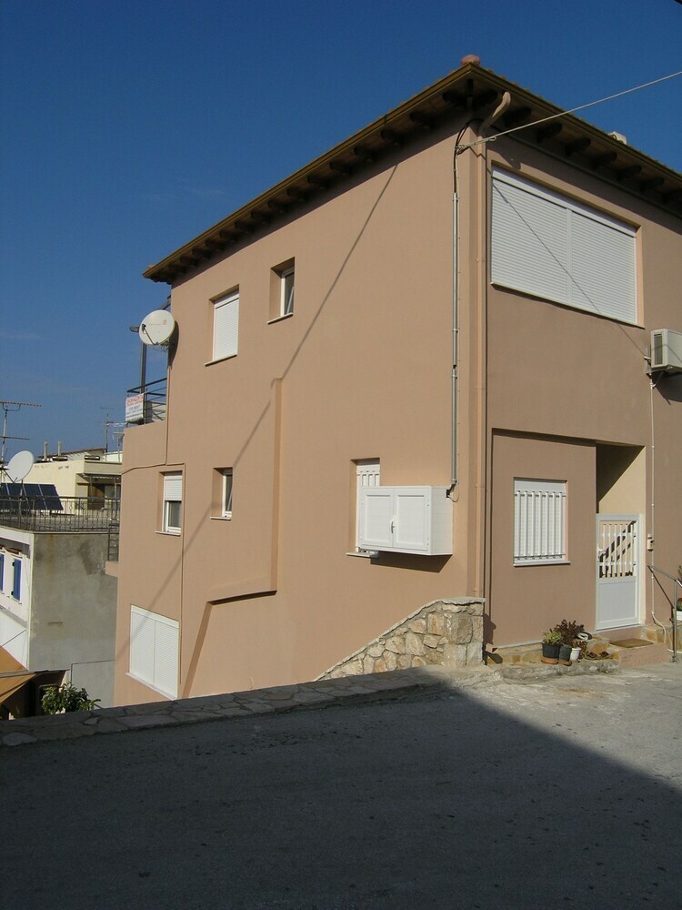 Kanakaris Apartments