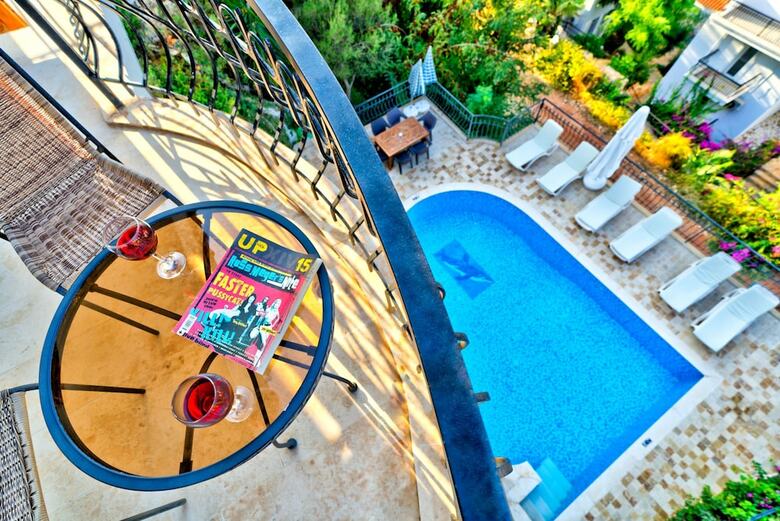 Villa Yunus