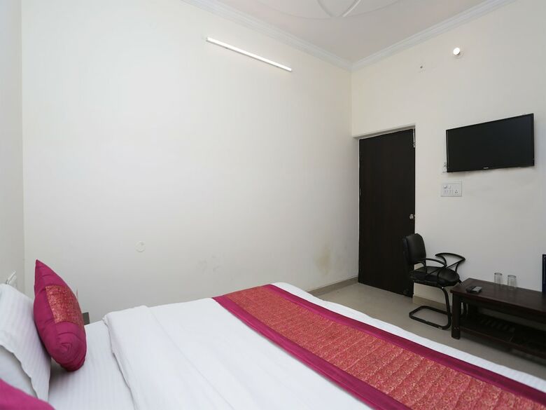 Oyo 12868 Hotel City Lite