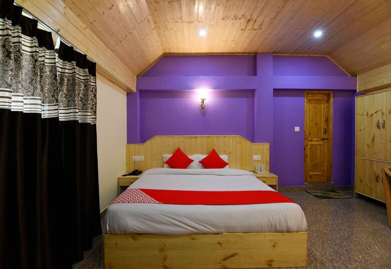 Oyo 14393 Hotel Akash Hills