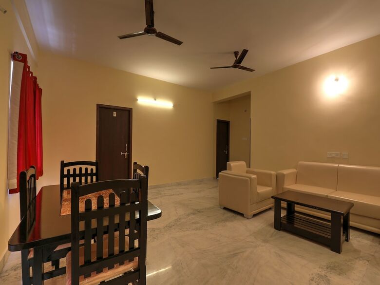 Hotel Oyo 15168 Sucasa Homes
