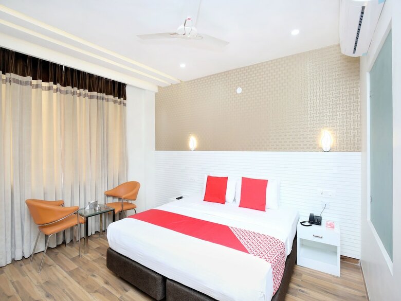 Apartamentos Oyo 14981 Hotel Royal Mjs