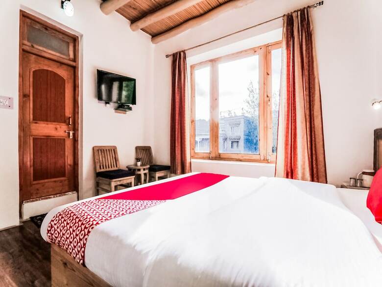 Hotel Oyo 14359 The Mir Villa