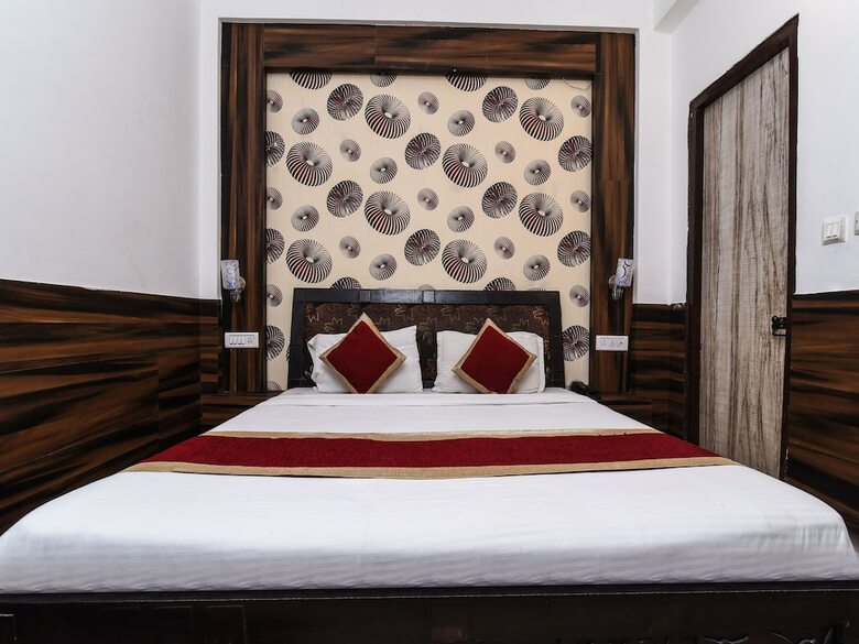 Oyo 16014 Hotel Perfect Palace