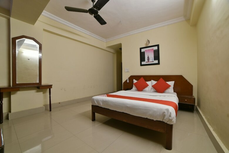 Hotel Oyo 16018 Rainbow Saphire