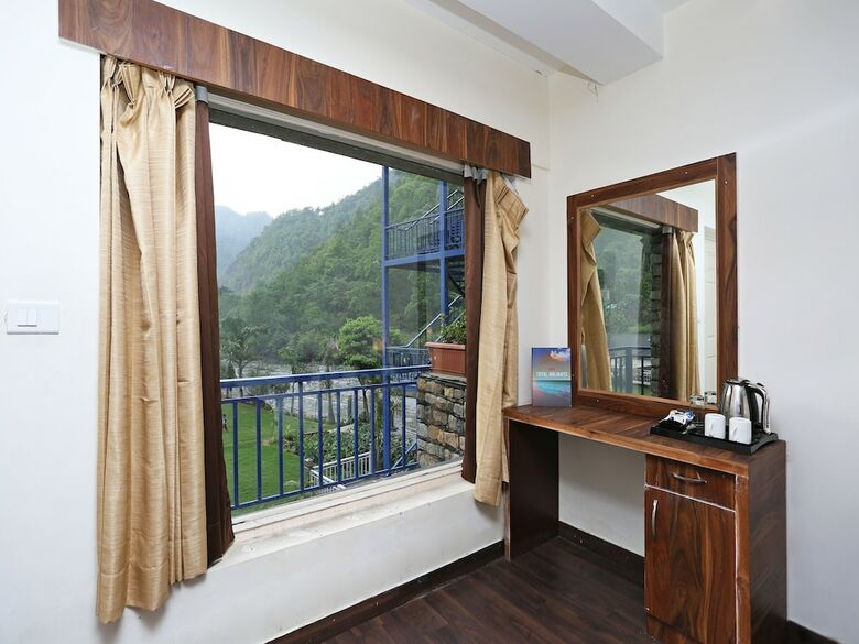 Oyo 15475 Hotel 360 Degree Resort