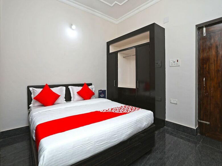 Hotel Oyo 14988 Regal Stays