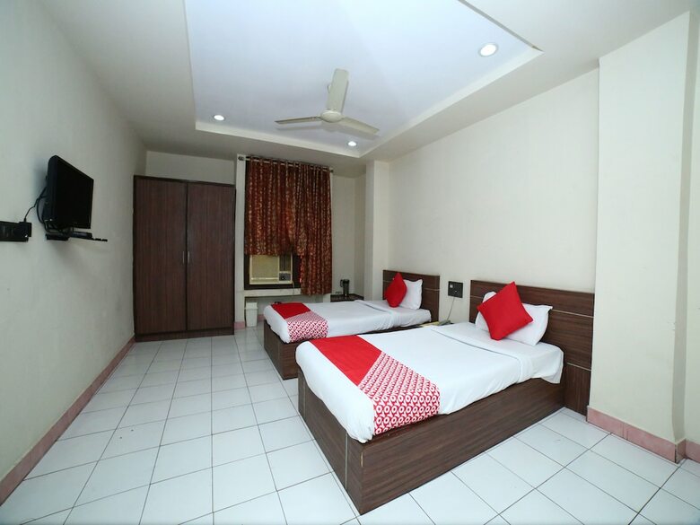 Oyo 1067 Hotel Surbhi