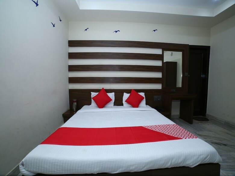 Oyo 1067 Hotel Surbhi