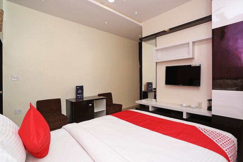 Hotel Oyo 15617 Abi's Inn