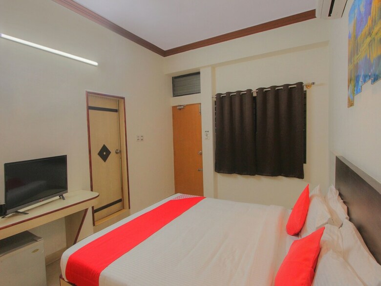 Hotel Oyo 16107 Rigel Residency