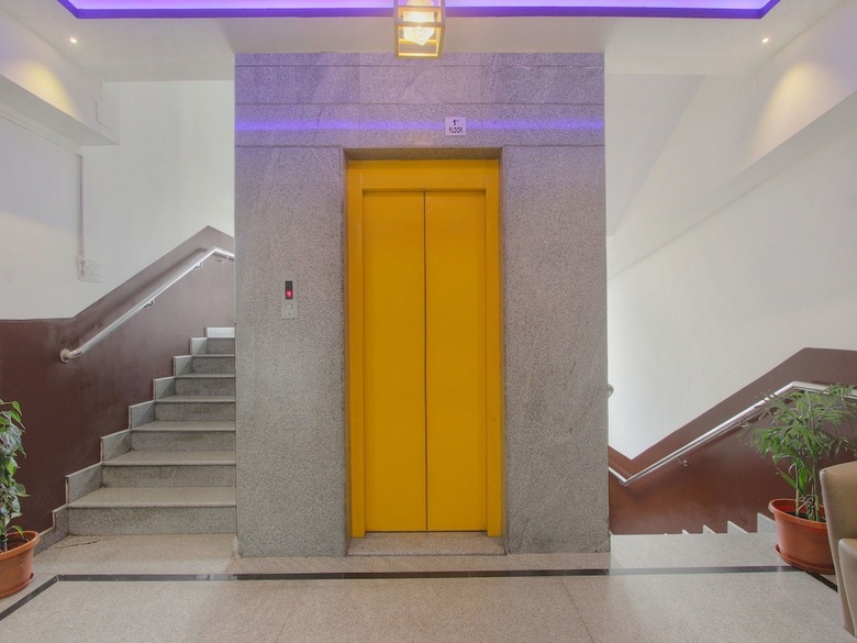 Hotel Oyo 16107 Rigel Residency