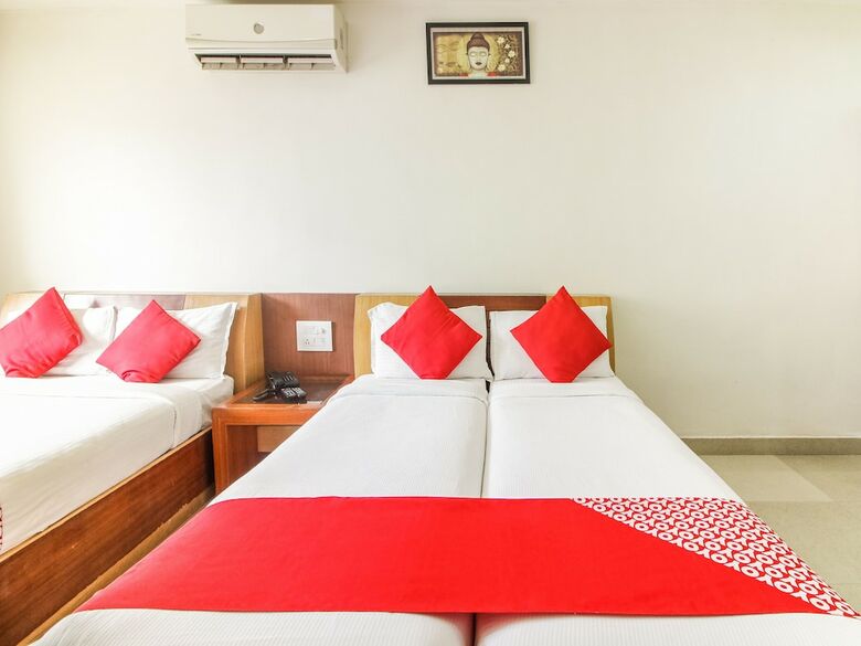 Oyo 1633 Hotel White Parrot