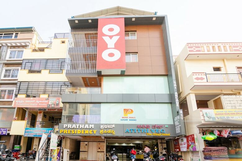 Hotel Oyo 16990 Pratham Presidency
