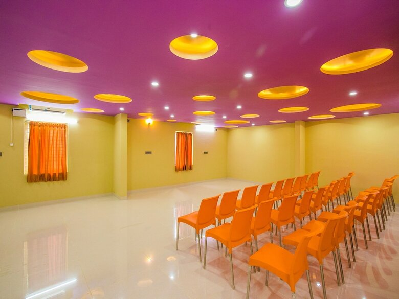 Hotel Oyo 16990 Pratham Presidency