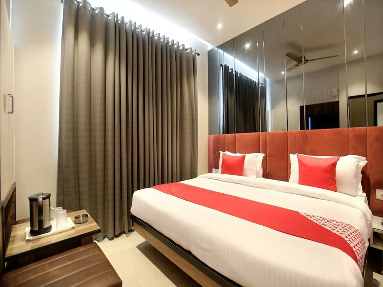 Oyo 17084 Hotel Grand Orchid