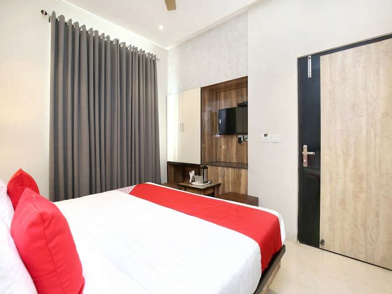 Oyo 17084 Hotel Grand Orchid