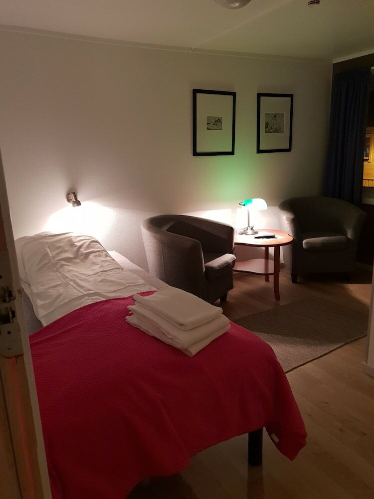 Hotel Henriksen Gjestestue