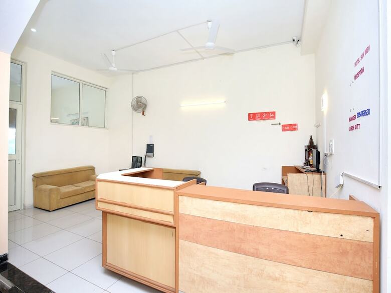 Oyo 16695 Hotel Sun View
