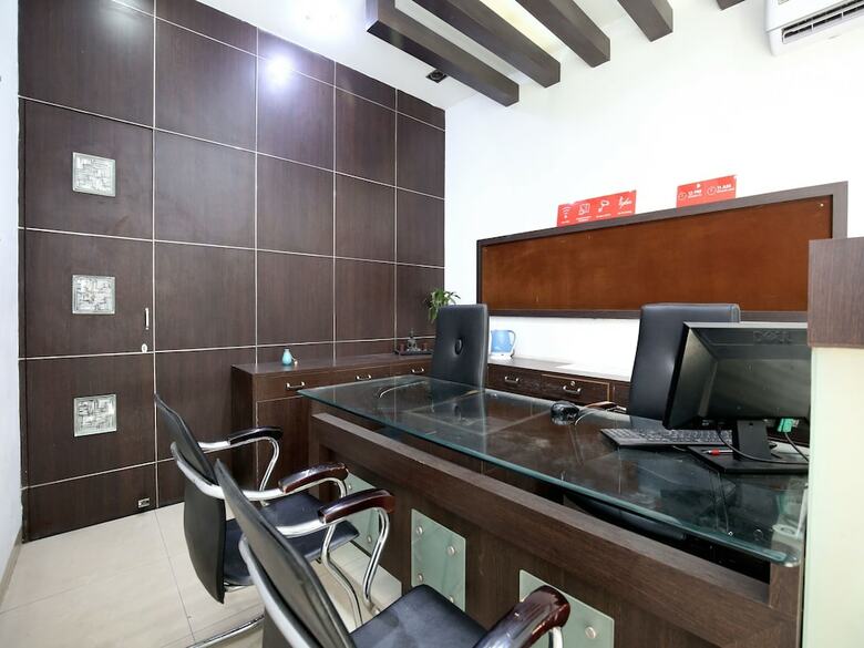 Hotel Oyo 16960 Atithi Residency