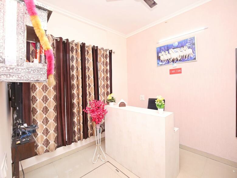 Oyo 16697 Hotel Randhawa