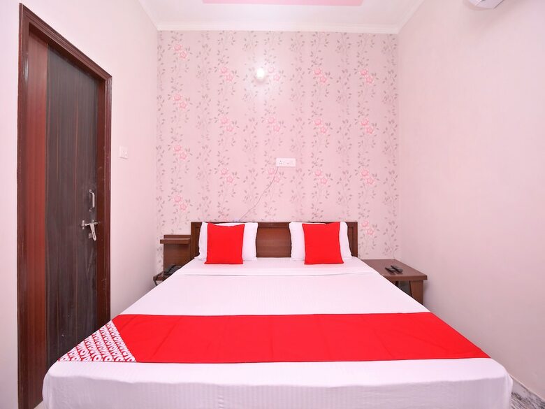 Oyo 16431 Hotel New Comfort 1