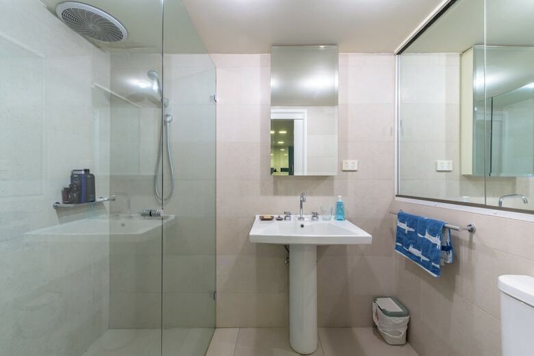 Exquisite 4 Bedroom House With Pool