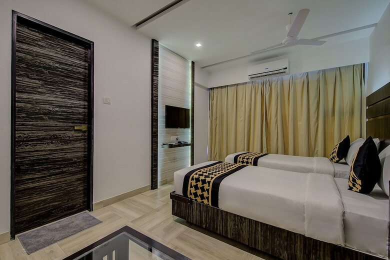 Hotel Edition O 30007 Crown Inn Panvel