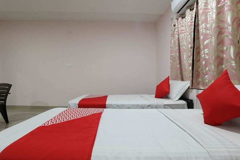 Oyo 17279 Royal Inn Hotel