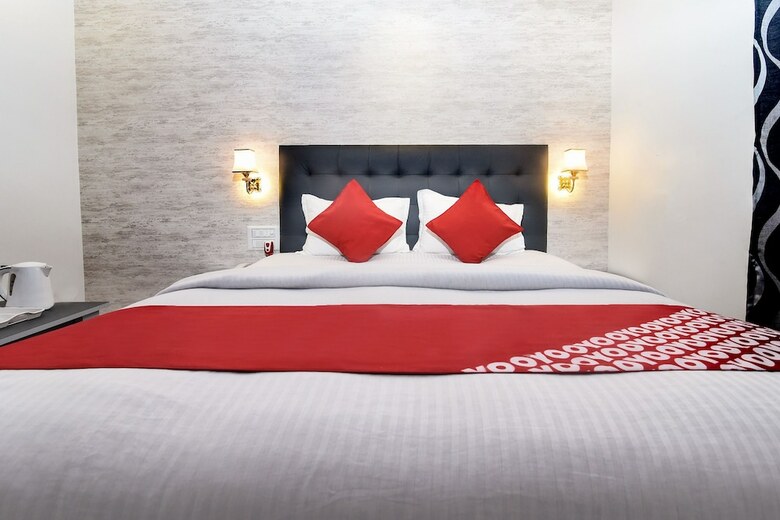 Hotel Oyo 15244 Ryan Residency