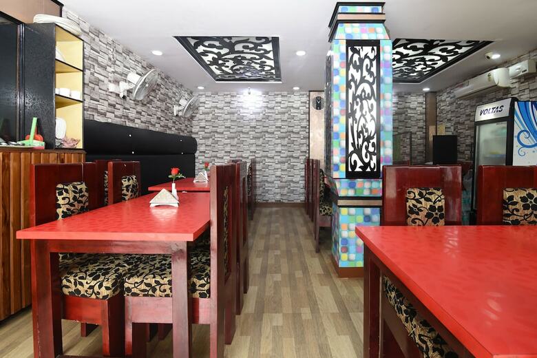 Hotel Oyo 15244 Ryan Residency
