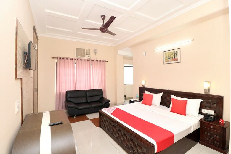 Oyo 17381 Hotel City Look