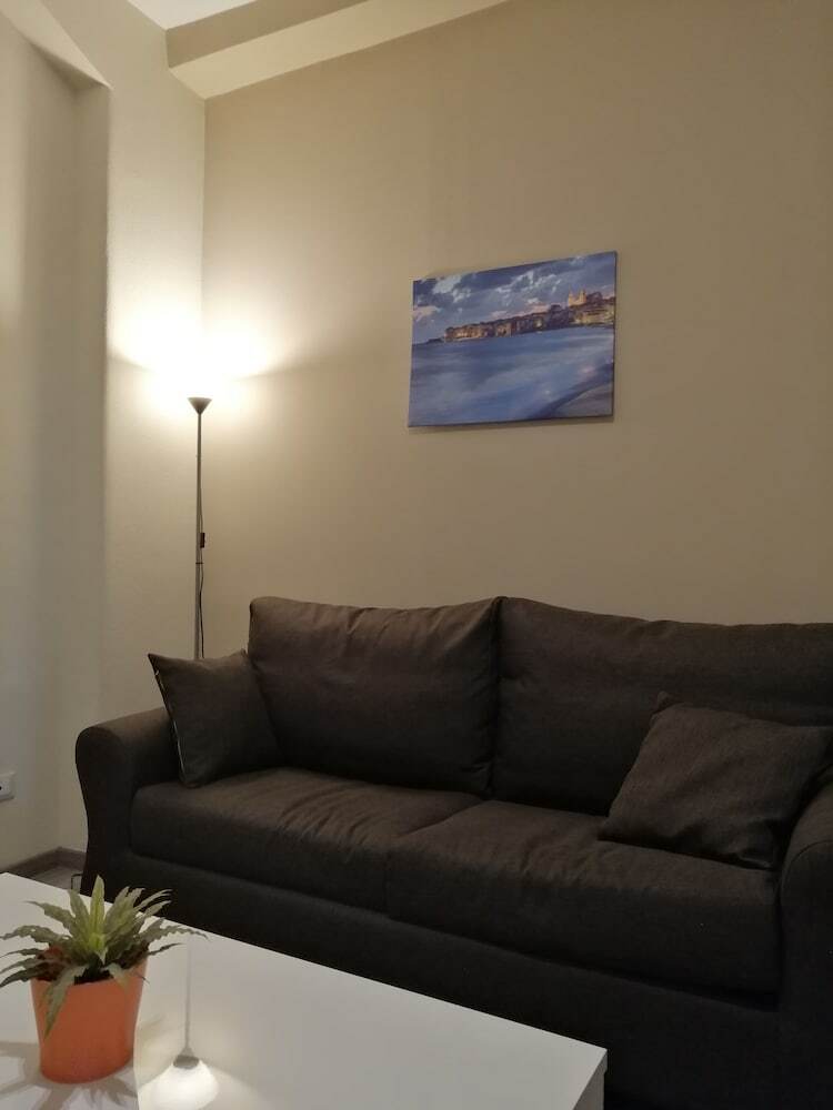 Hotel Jolie Guesthouse