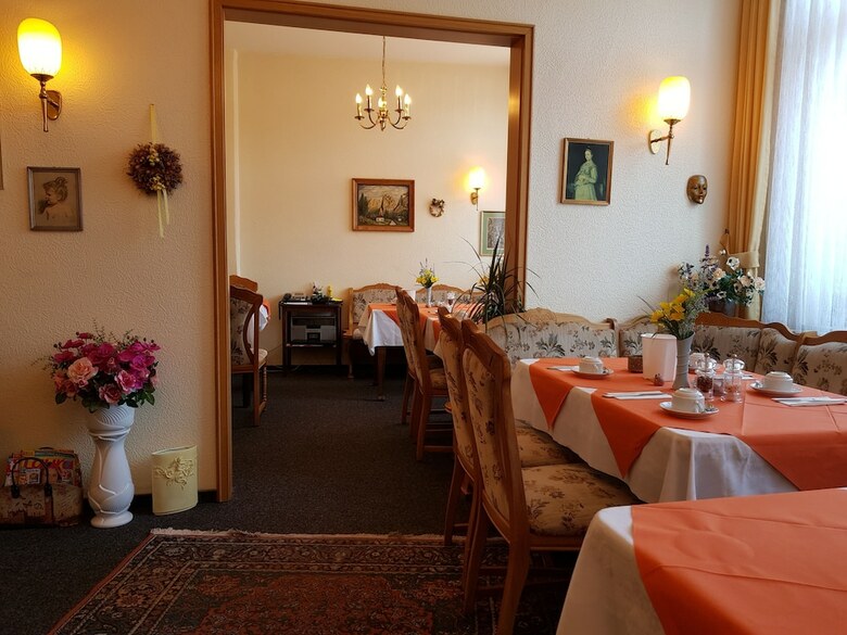 City Hotel Garni