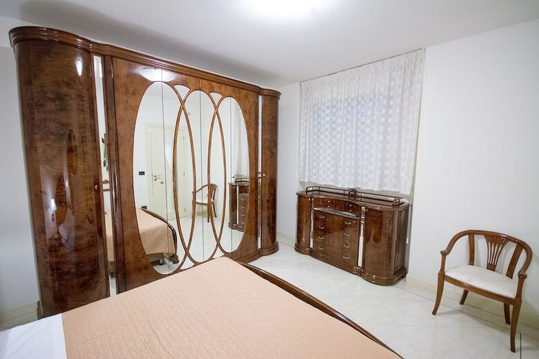 Hotel Suites And Apartment