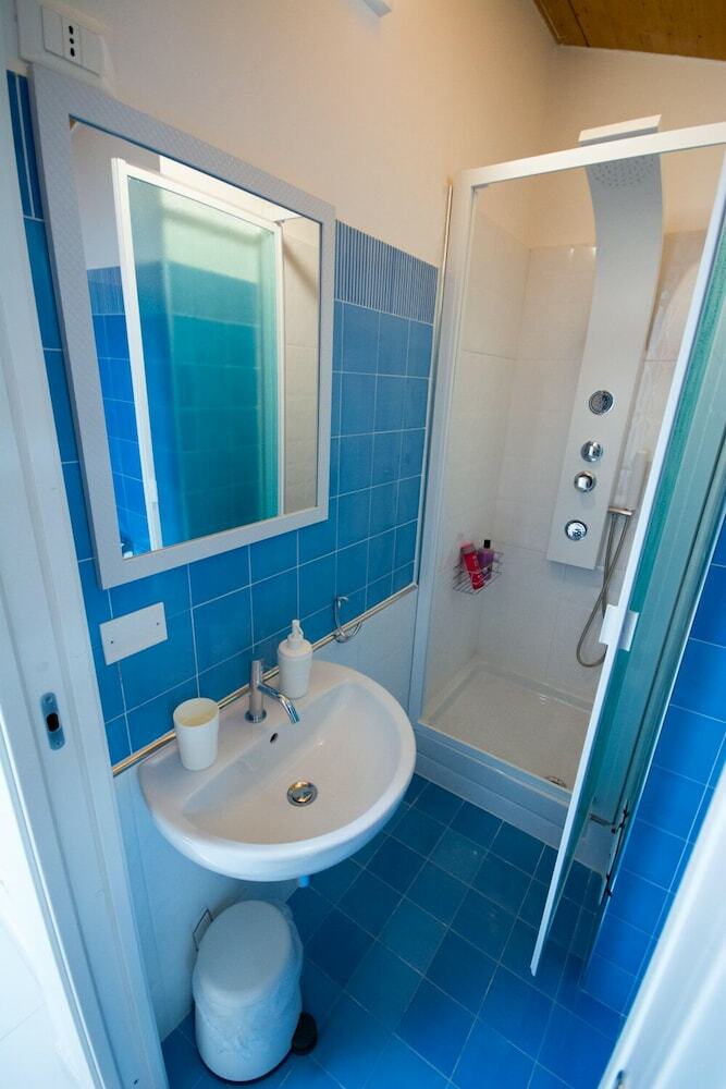 Hotel Suites And Apartment