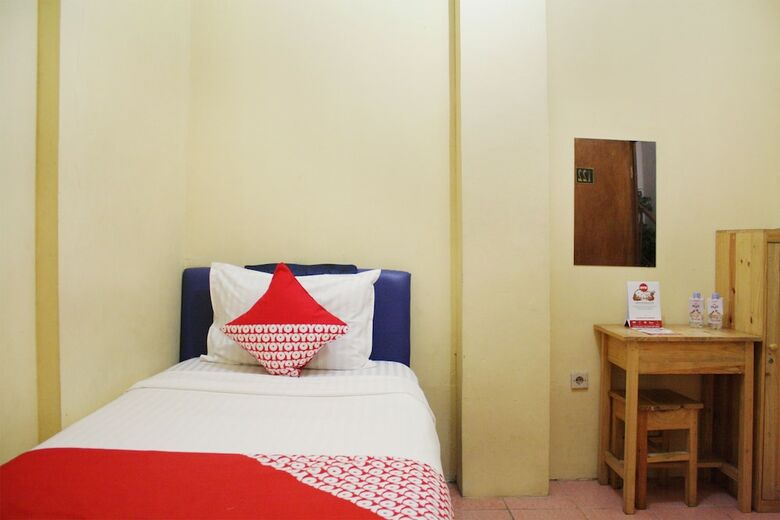 Hostal Oyo 145 Wisma Syariah Cmc