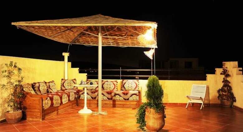Hostal Chilloutsurf Hostel & Yoga