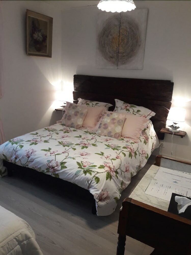 Hotel Au Pont D'olt - Chambre D'h�tes