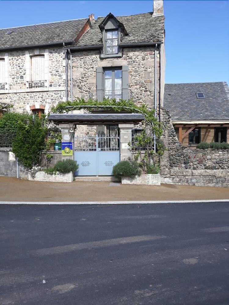 Hotel Au Pont D'olt - Chambre D'h�tes